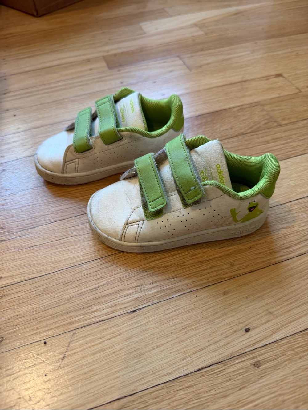 ADIDAS X DISNEY ADVANTAGE MUPPETS HOOK-AND-LOOP SHOES - size 6C